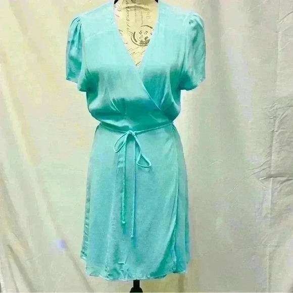 NWT Olivaceous Aqua Midi Wrap Dress
Size Small - Picture 6 of 11